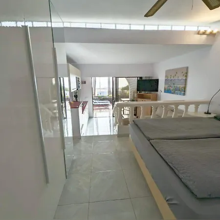 Апартаменты Beachhouse La Palma