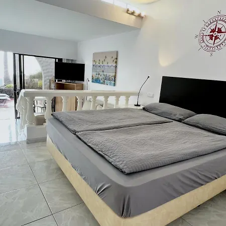 Апартаменты Beachhouse La Palma *